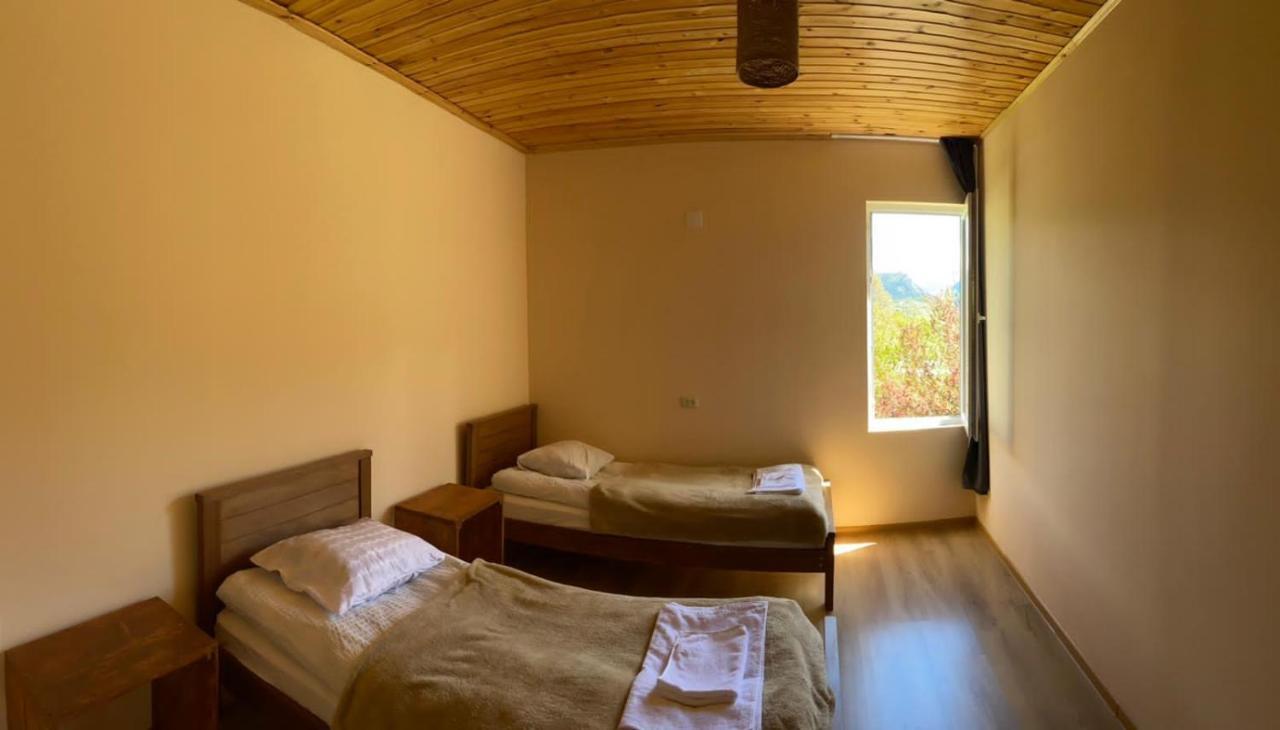 Guesthouse Caucasus Mestia Chambre photo
